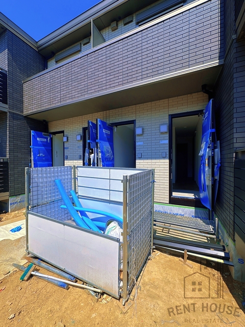 エントランス　外観（建設中）