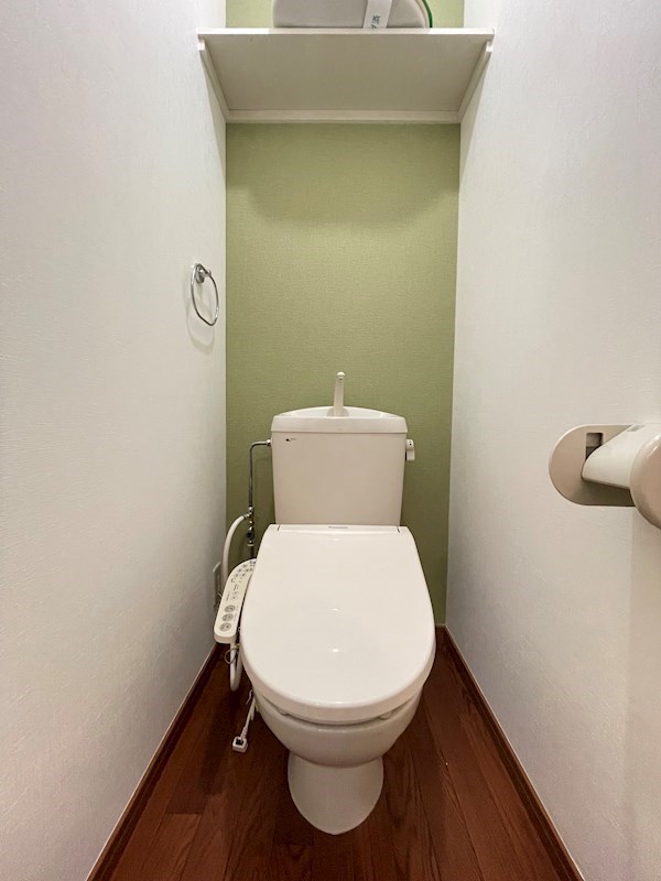 トイレ　落ち着いたトイレです