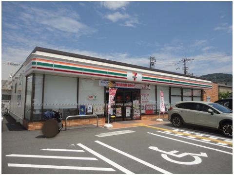 コンビニ　セブンイレブン 高知葛島4丁目店（コンビニ）まで465m