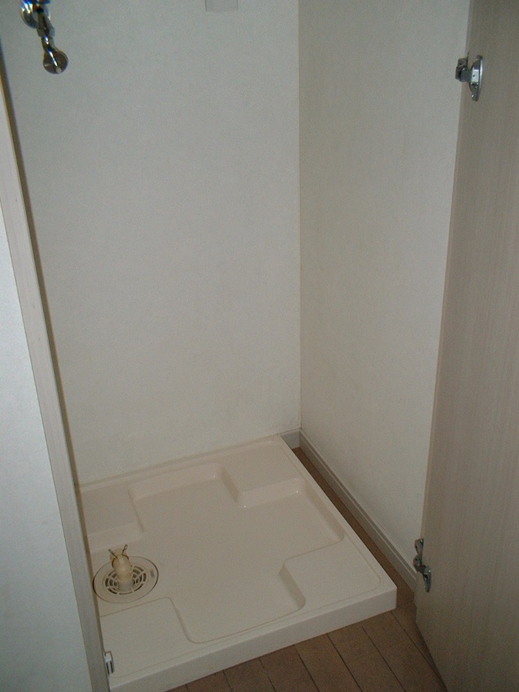 その他設備　洗濯機置き場　別部屋参考写真