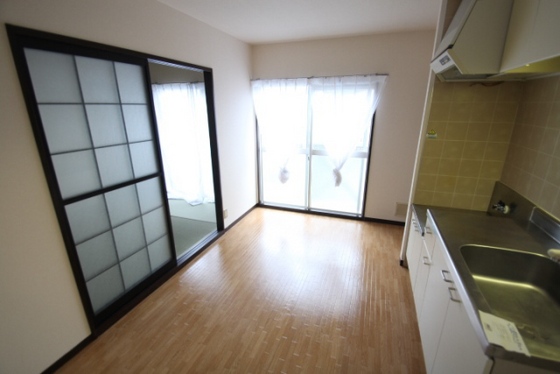 居室・リビング　※別部屋の写真です