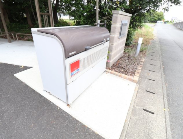 その他　【サザンシャトー古城 】ゴミ置き場