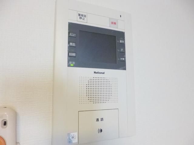 セキュリティ　TVモニタ付きインターホンで安心です☆