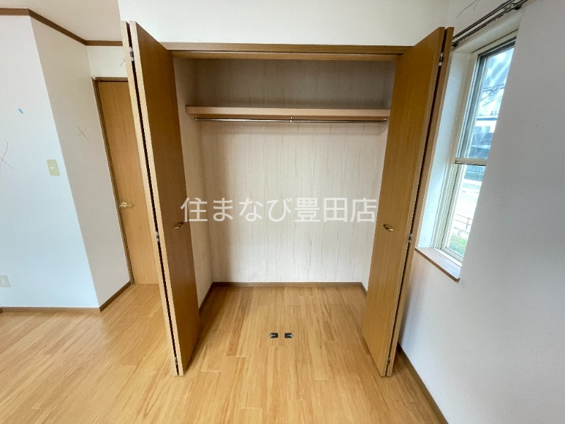収納　リフォーム前