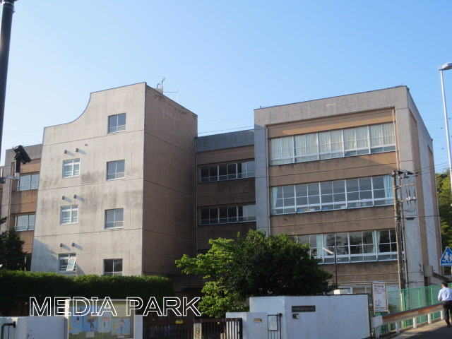 小学校　宮崎台小学校（小学校）まで723m
