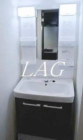 洗面設備　洗面台です。