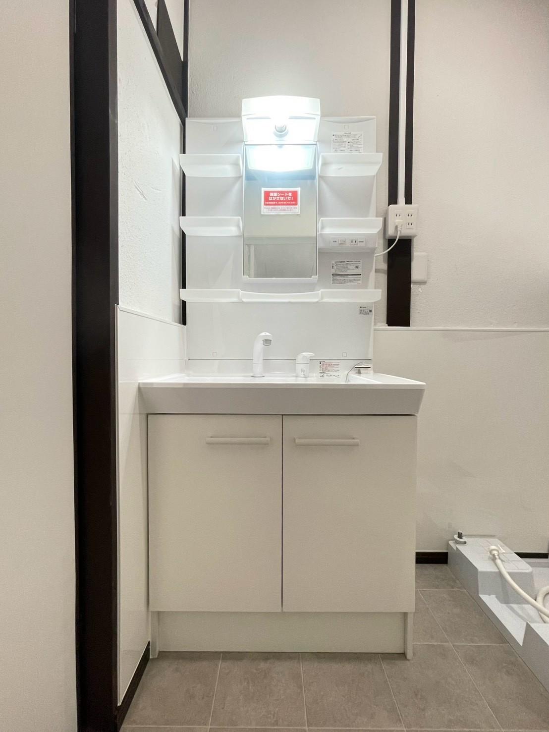 洗面設備　洗面化粧台 新調