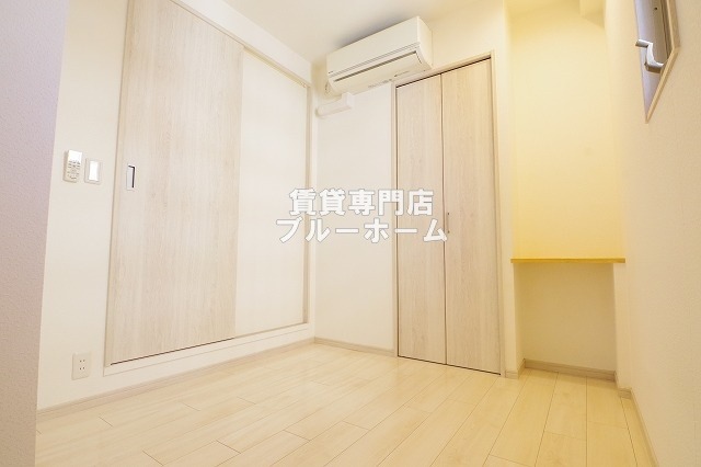 その他部屋・スペース　使い勝手の良いテーブル付きのお部屋！