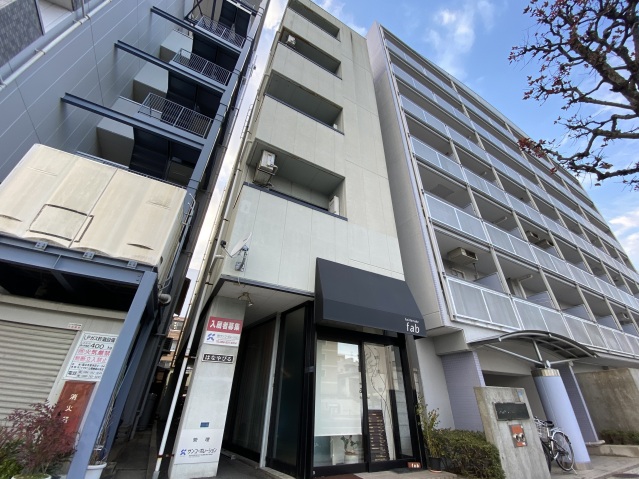 建物外観　後楽園まで徒歩5分！岡山の街を身近に暮らす♪