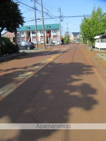 その他　前面道路（その他）まで0m