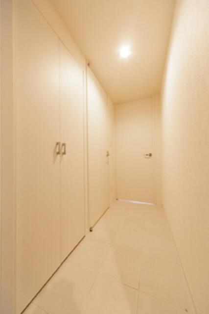 玄関　※写真は同タイプ住戸です。