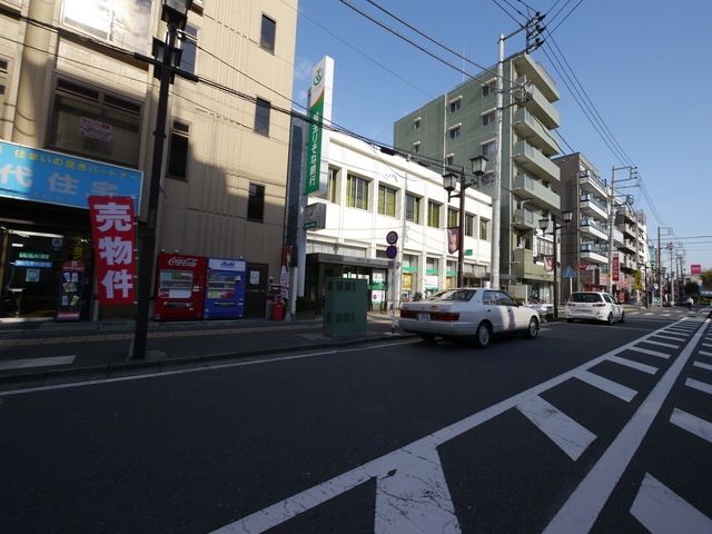 銀行　埼玉りそな銀行東大宮支店（銀行）まで673m