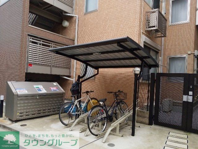 駐車場　駐輪場　自転車＆原付のみ駐輪可