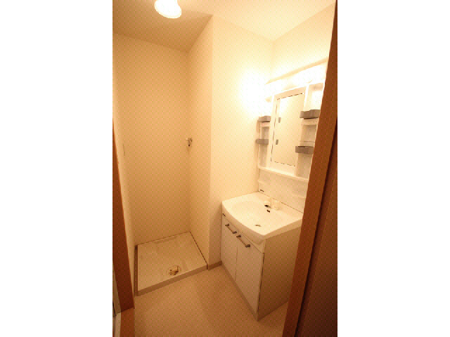 洗面設備　マンション内の、別のお部屋の写真です。