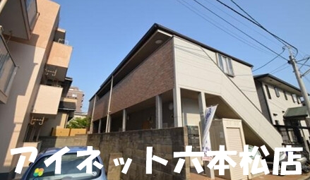 建物外観　高取エリアにロフト付き1LDKのお部屋の空きが出ました！