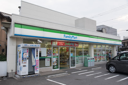 コンビニ　ファミリーマート 南千住一丁目店（コンビニ）まで148m
