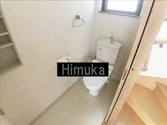 中仙道戸建EASTのトイレ写真