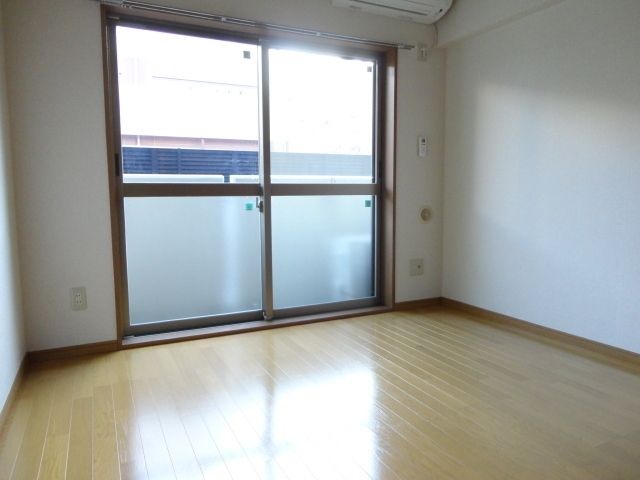 その他部屋・スペース　★日当り良好明るいお部屋★
