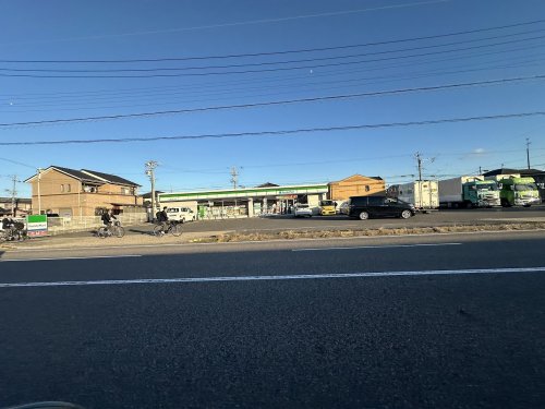 コンビニ　ファミリーマート 豊田上郷二丁目店（コンビニ）まで417m