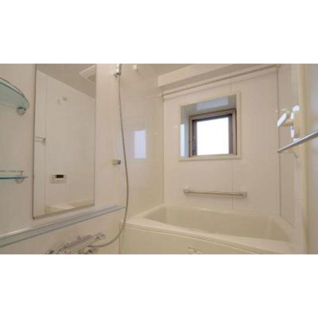 バス・シャワールーム　※写真は同タイプ住戸です。