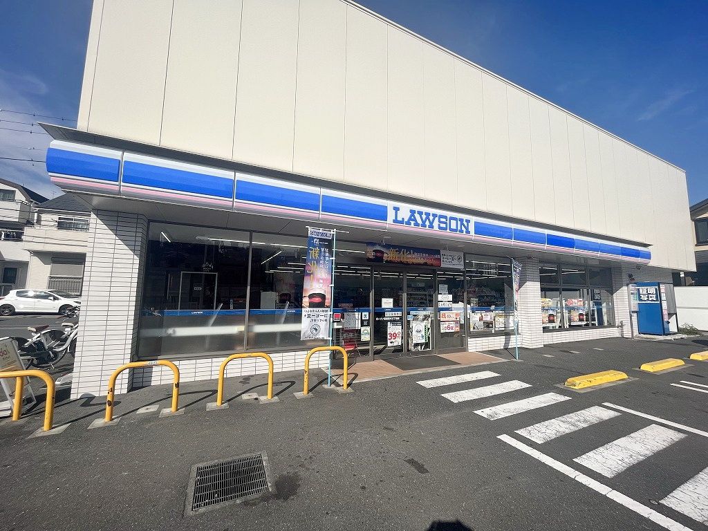 コンビニ　ローソン板橋若木三丁目店（コンビニ）まで430m