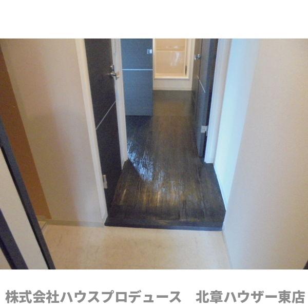 玄関　別号室内観写真