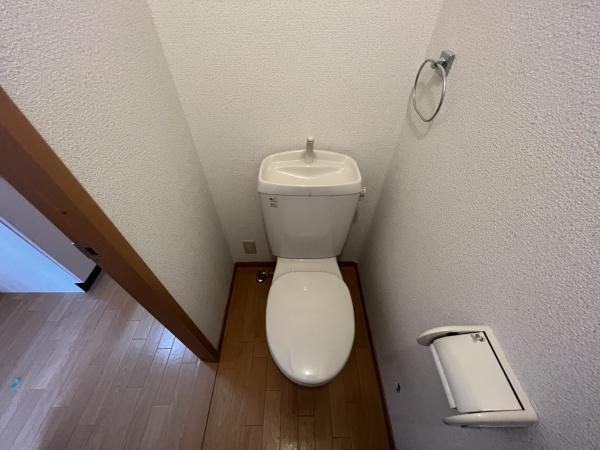 ユニハ 守山市今宿1丁目のトイレ写真