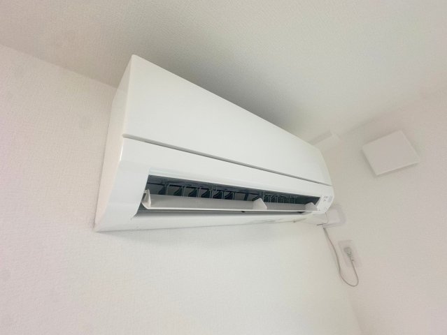 その他　エアコンが最初からついているのは、本当に助かりますね。