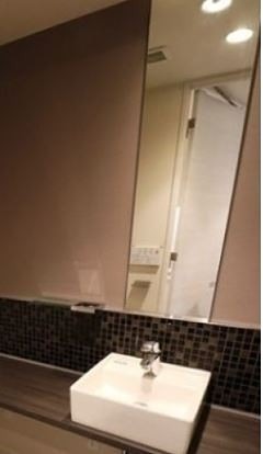 洗面設備　※同仕様写真含む