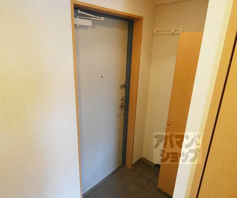 パセオアグラシオン今出川の玄関写真