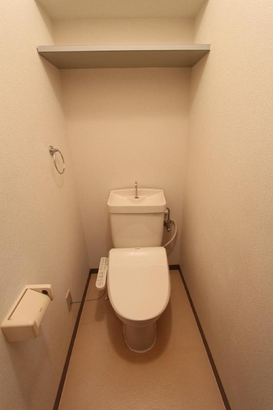 トイレ　反転タイプ・参考写真