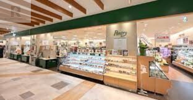 スーパー　パントリーソコラ塚口店（スーパー）まで831m