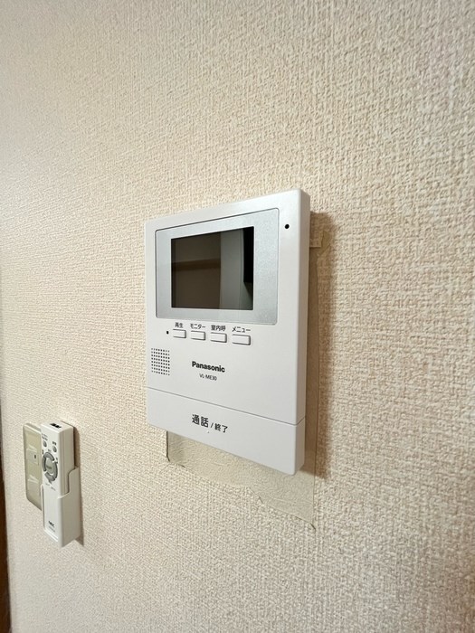 セキュリティ　モニター付きインターホンで安心