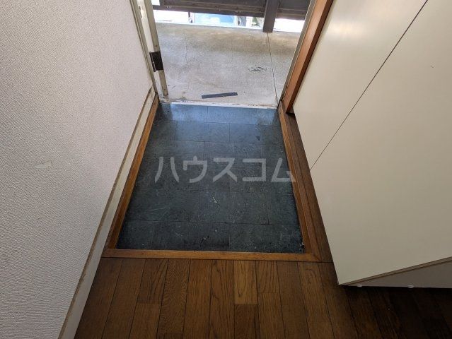ＪＲ相模線 入谷駅 徒歩11分 2階建 築38年の玄関写真
