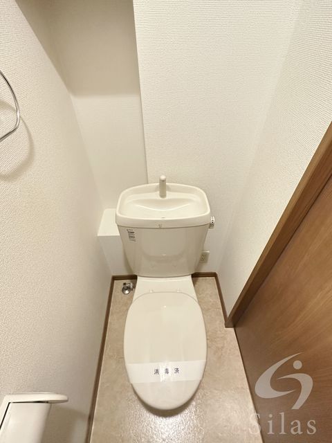 ＪＲ片町線 徳庵駅 徒歩10分 2階建 築16年のトイレ写真