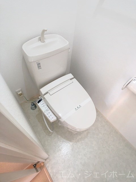 ＪＲ東海道本線 草津駅 徒歩24分 2階建 築18年のトイレ写真