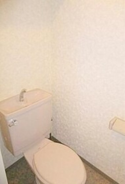 トイレ　別部屋同仕様