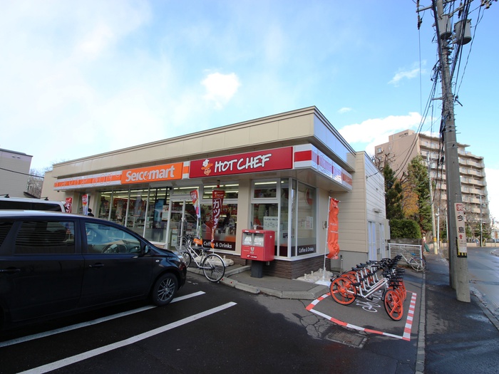 コンビニ　セーコーマート（コンビニ）まで600m