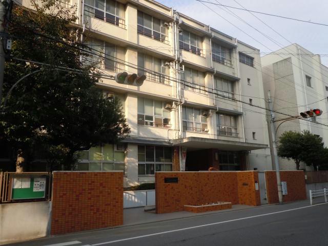 中学校　大阪市立八阪中学校（中学校）まで1741m