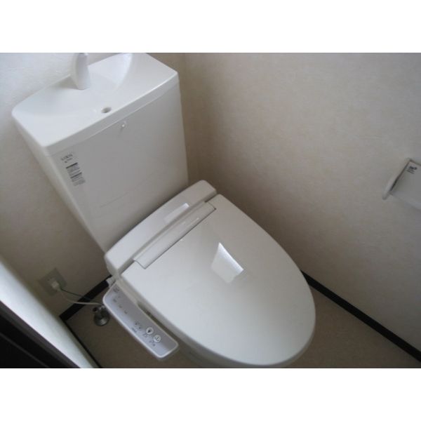 コモド・グレイスのトイレ写真