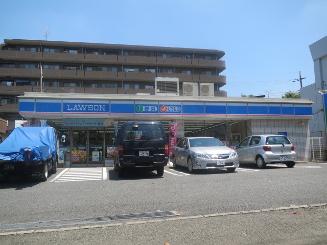 コンビニ　ローソン青葉荏田店（コンビニ）まで597m