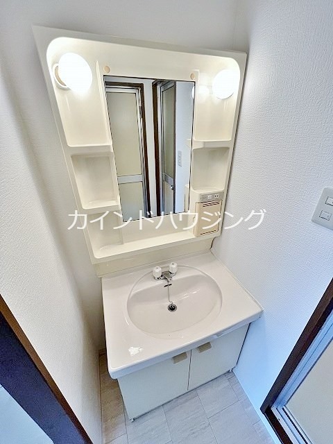洗面設備　独立洗面台