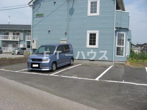 駐車場　駐車場
