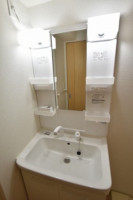 ＪＲ信越本線 北長岡駅 徒歩23分 2階建 築10年の内装写真