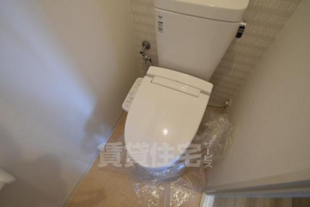 地下鉄御堂筋線 昭和町駅 徒歩10分 4階建 築40年のトイレ写真