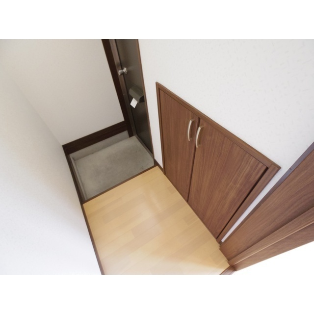 田中貸屋の玄関写真