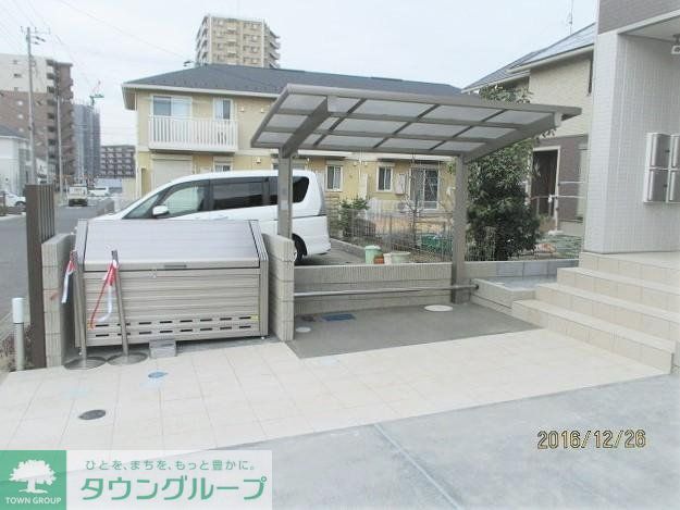 駐車場　駐車場