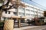 小学校　向原小学校（小学校）まで312m