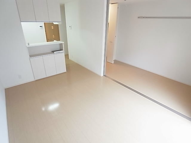 居室・リビング　別部屋