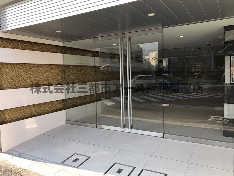 エントランス　メイクスデザイン千鳥町アジールコート